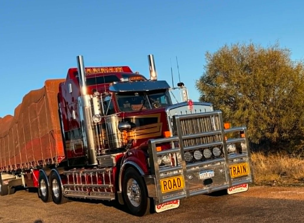 G&S Hannah Transport Kenworth at dusk, loaded and tarped for the Perth to Brisbane interstate run.
