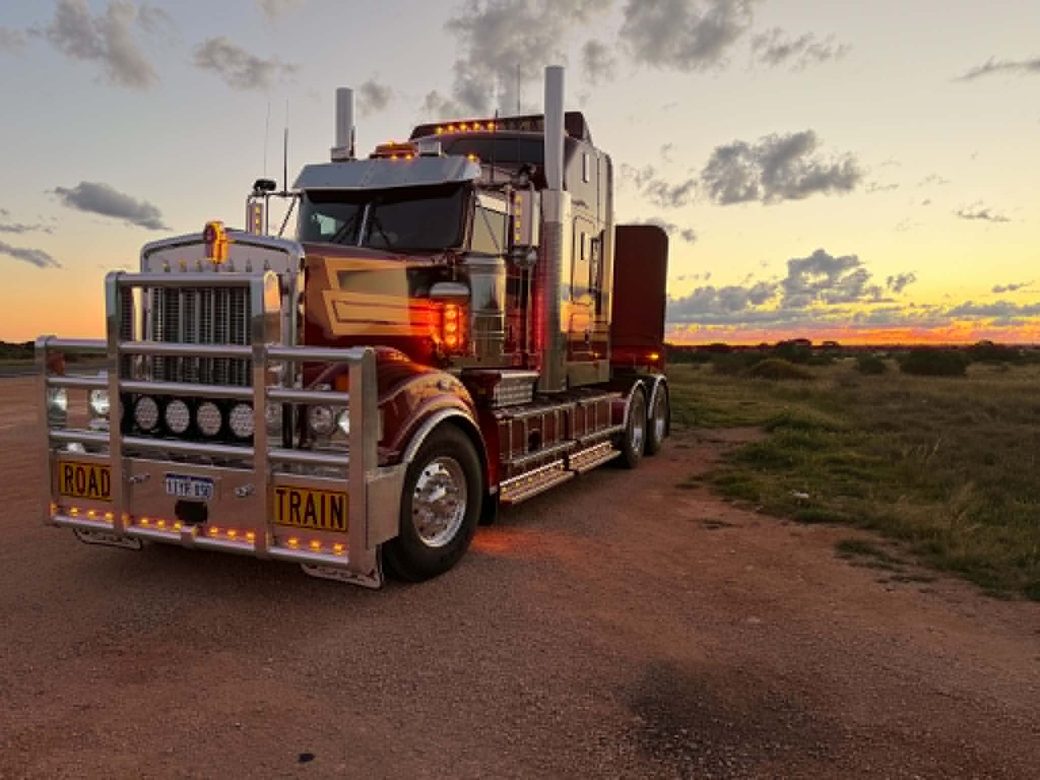 G&S Hannah Transport Kenworth prime mover at dusk during the interstate run from Perth across to Cairns.